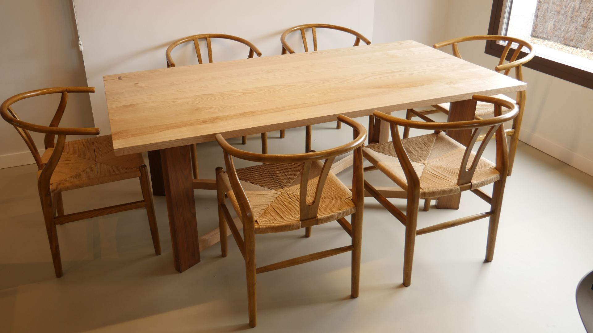 Mesa de comedor - Unai Beltrán
